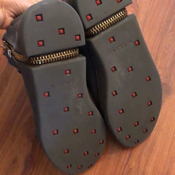 Diesel Nentish gray leather high top zip around sneaker. Size 8. - Picture 7 of 9